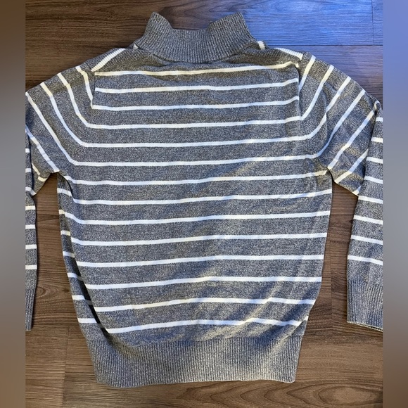 Nautica Sweater - Picture 4 of 4